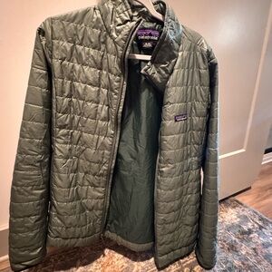 Patagonia Sage Green nano puff insulated jacket